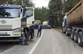 В Твери столкнулись легковушка и самосвал, есть пострадавший В Твери столкнулись легковушка и самосвал, есть пострадавший