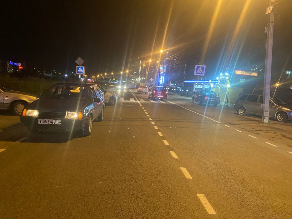 17-летняя девушка попала под колёса ВАЗа на зебре в Твери