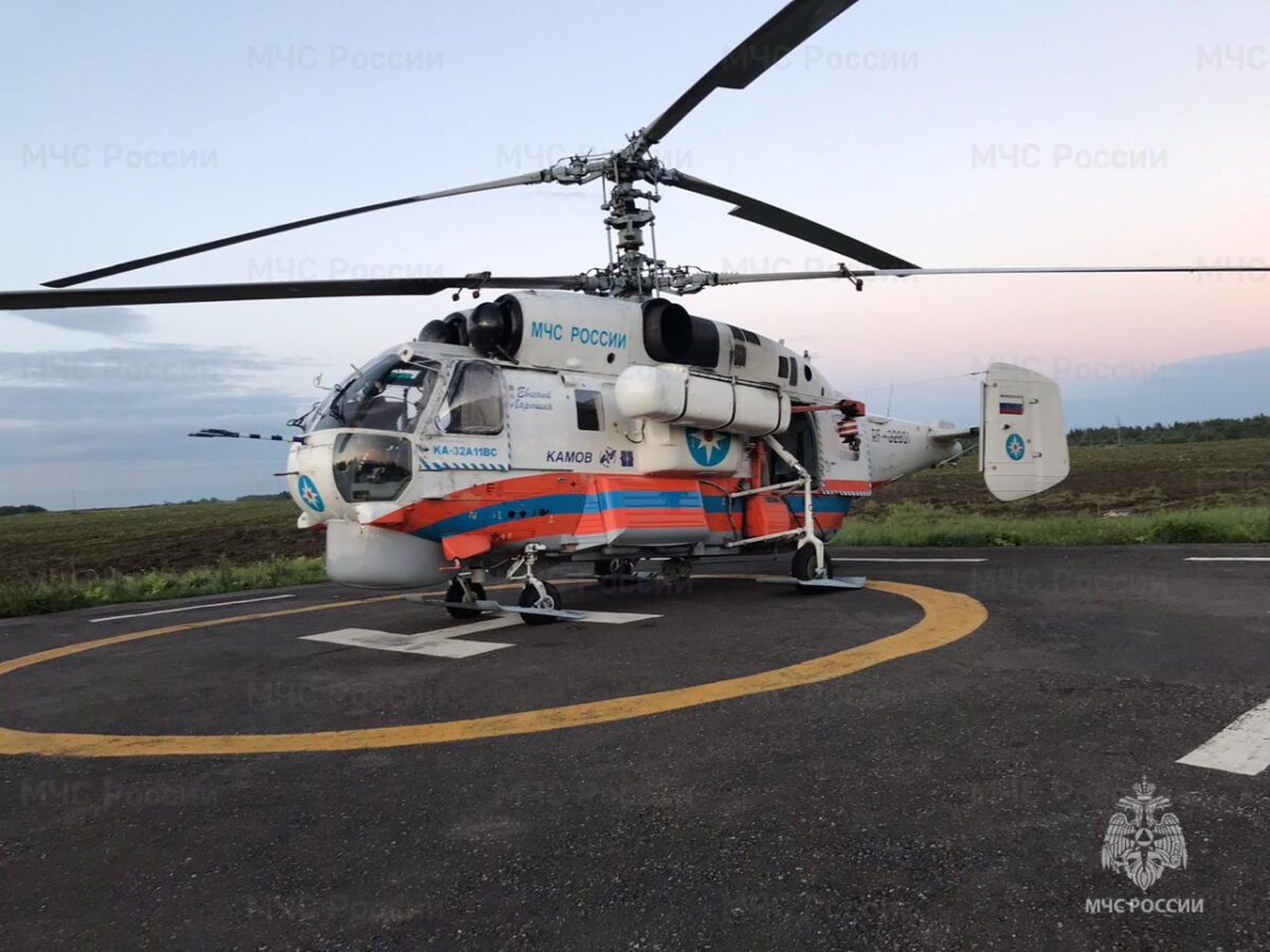 Трёхлетнего мальчика доставили в больницу Твери на вертолёте и реанимобиле