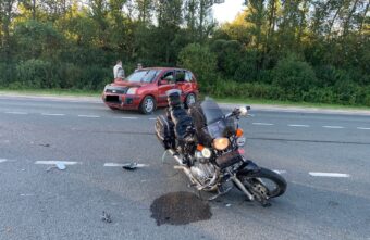 Ford и Yamaha столкнулись в Тверской области, есть пострадавший