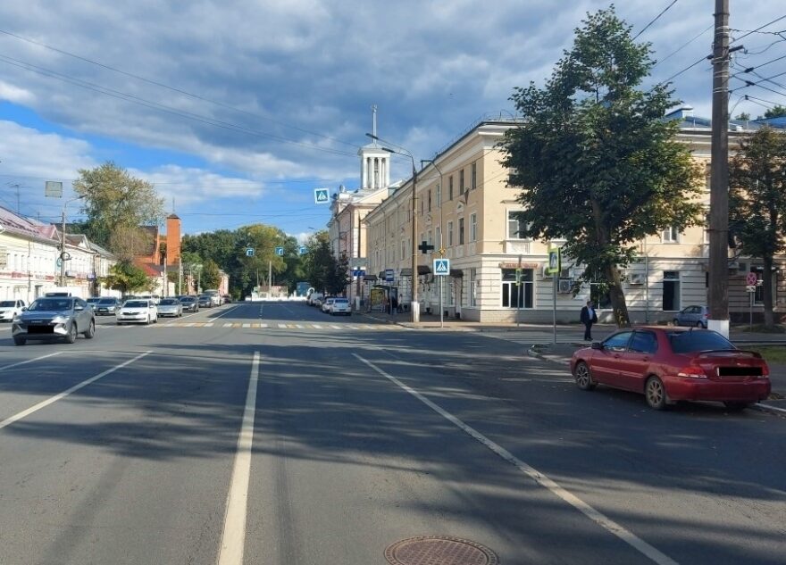 Водитель Chery сбил пешехода на зебре в Твери