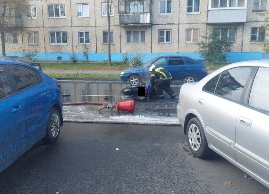 Мотоцикл сгорел в результате ДТП в Твери