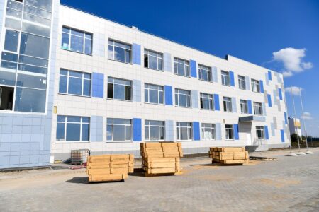 Губернатор Игорь Руденя проинспектировал строительство новых школ в Твери