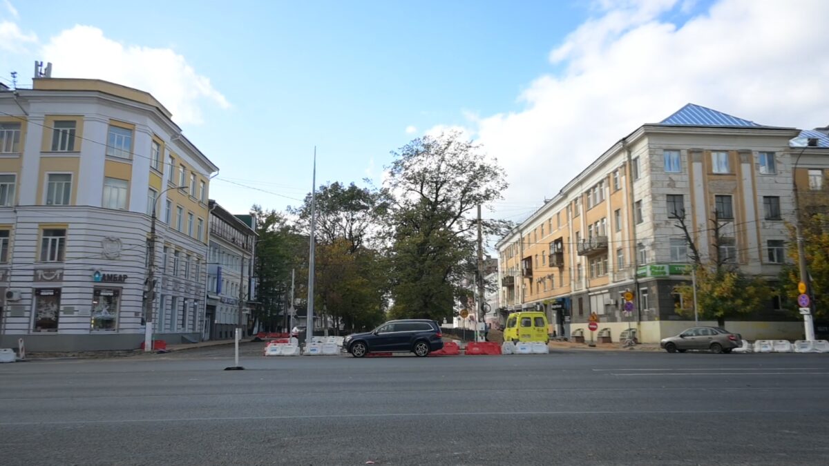 В Твери убрали часы с улицы Трехсвятской, они туда больше не вернутся | ТОП  Тверь новости