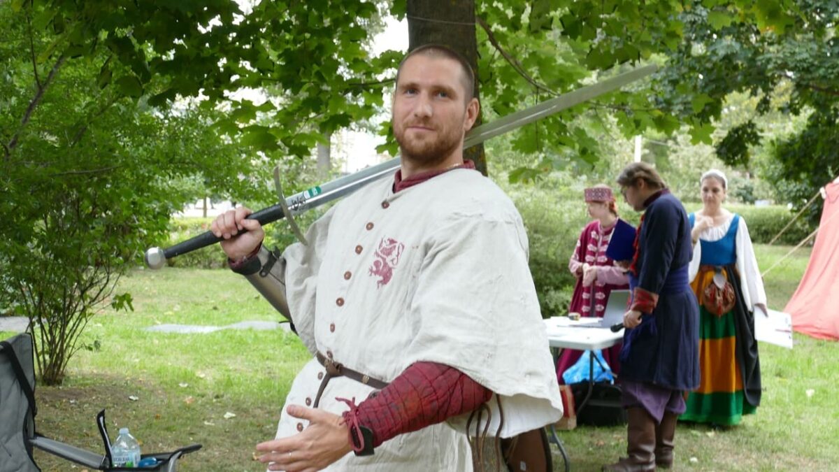 В воскресенье Тверь заполнил звон мечей  