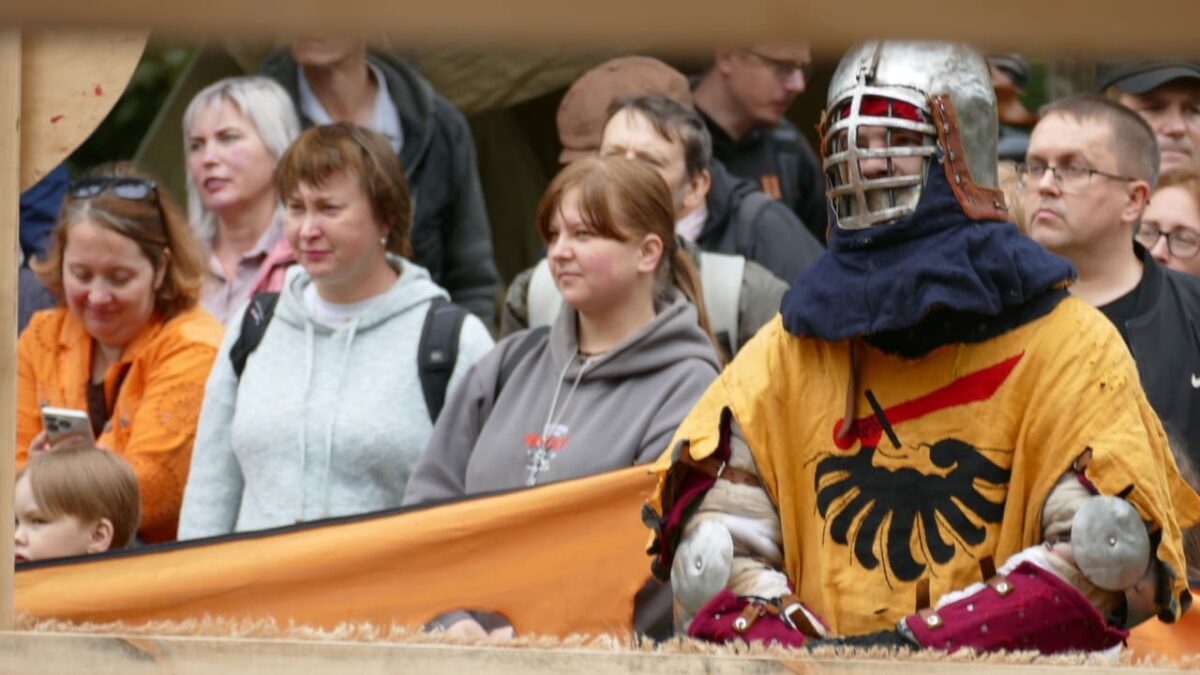 В воскресенье Тверь заполнил звон мечей  