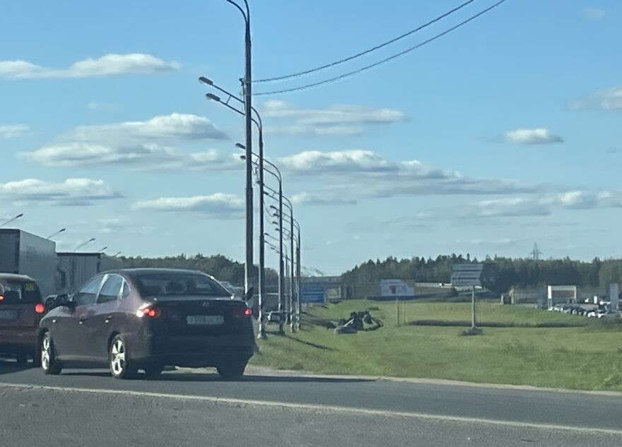Из-за ДТП с грузовиком на М-10 собралась пробка