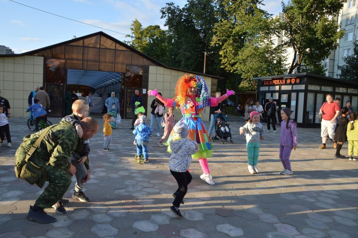 На бульваре Ногина в Твери прошёл праздник, посвященный началу нового  учебного года | ТОП Тверь новости