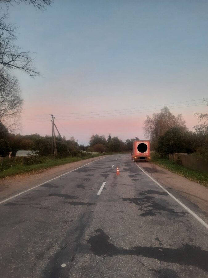 В Тверской области грузовик сбил несовершеннолетнего пешехода