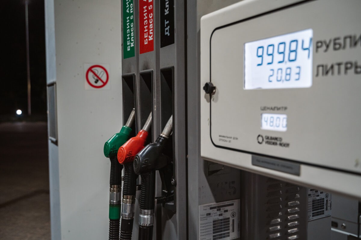 В России временно ограничили экспорт бензина