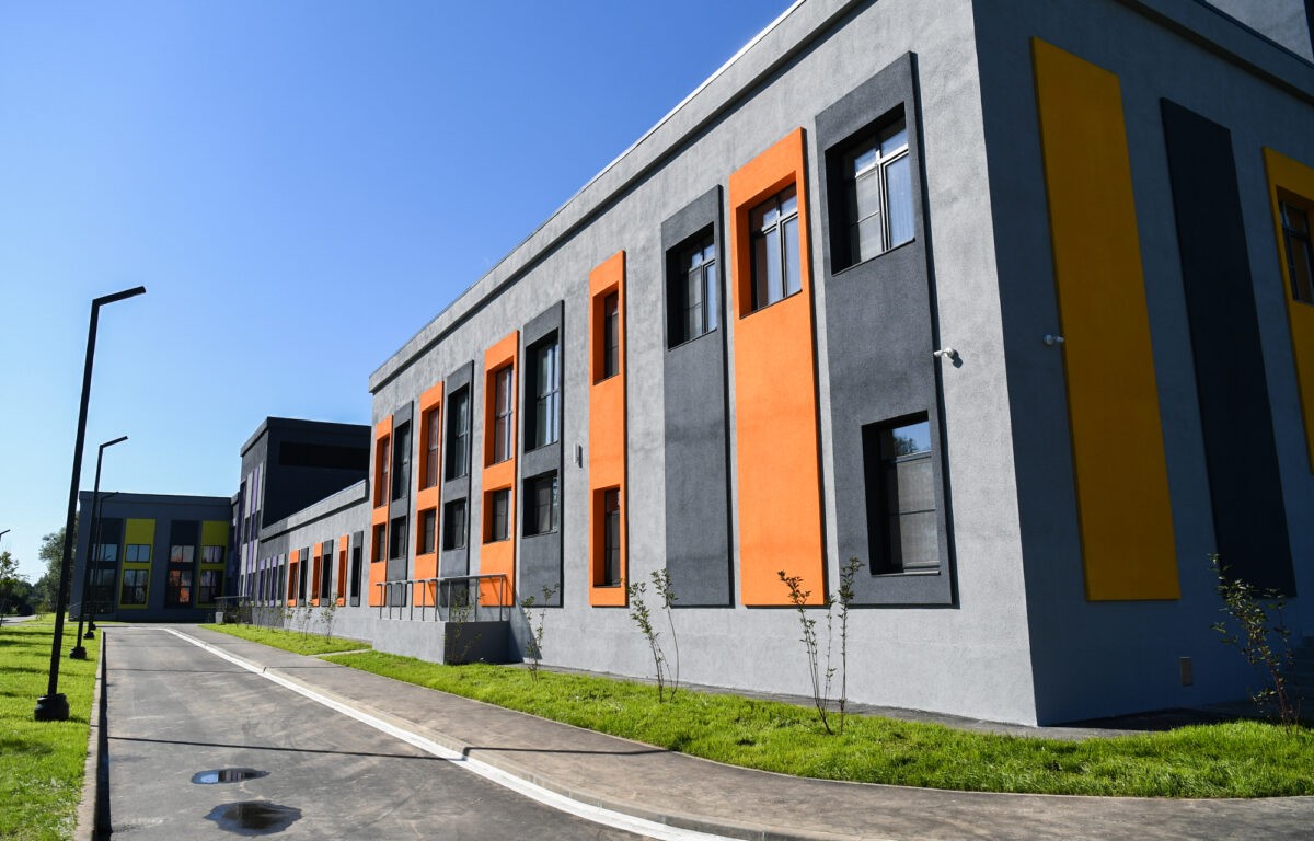 Новый школьный автобус поступит в центр образования «Тургиново» в Тверской области