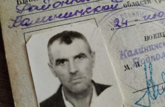 Музею гвоздарей под Тверью передали документы, выброшенные вместе с сейфом  