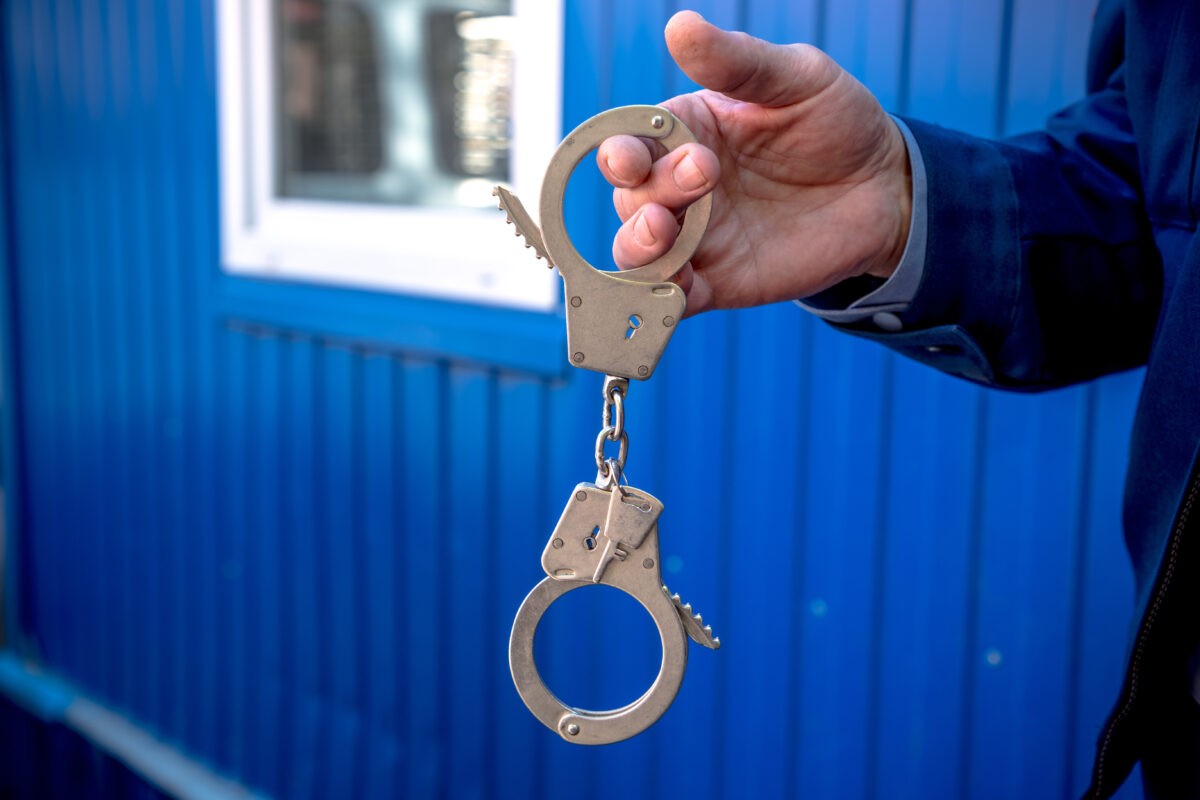 В Твери заключили под стражу афериста – «владельца интимного салона»