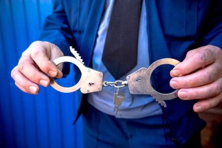 В Тверской области задержали любопытного мужчину у охраняемого объекта