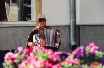 В Госдуме рассказали, когда россиянам повысят пенсии В Госдуме рассказали, когда россиянам повысят пенсии