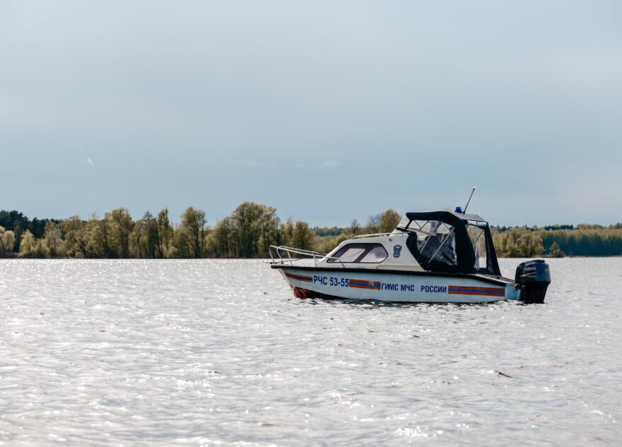 Тело мужчины нашли в акватории озера в Тверской области