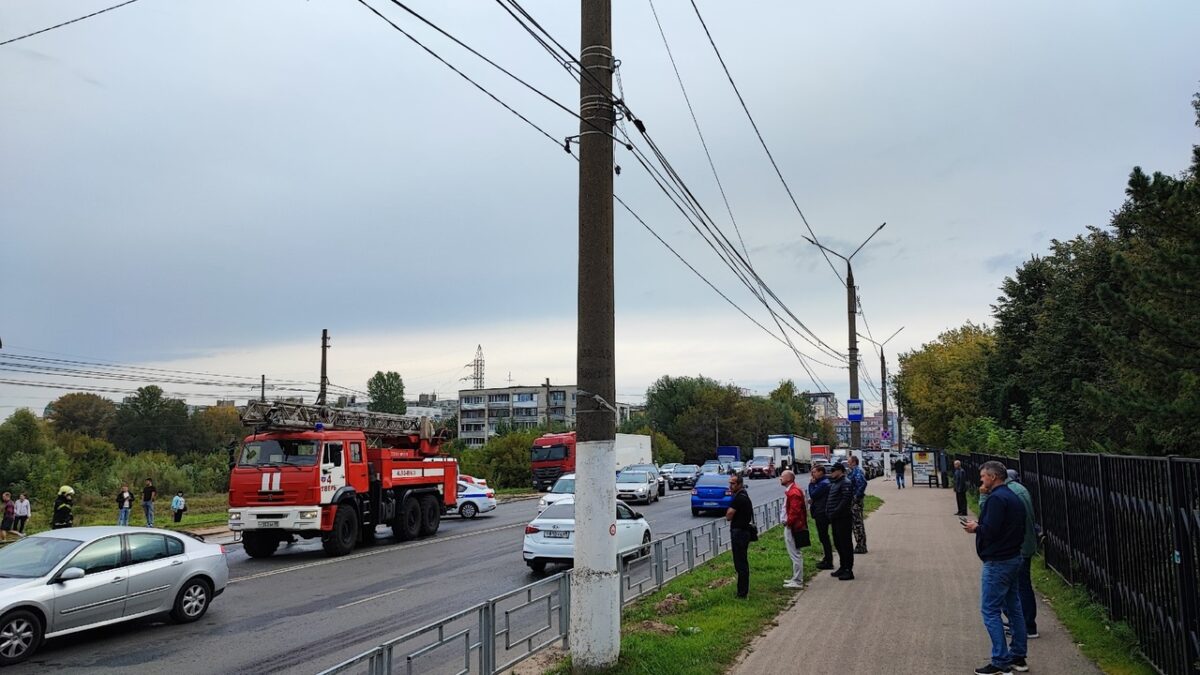 Иномарка загорелась после ДТП в центре Твери, есть погибший и пострадавший  | ТОП Тверь новости