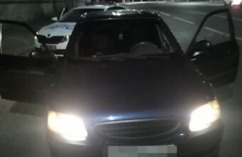 В Твери 62 водителей наказали за слишком темные стекла В Твери 62 водителей наказали за слишком темные стекла