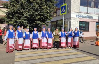 В Лихославле ярмарку совместили с праздником В Лихославле ярмарку совместили с праздником