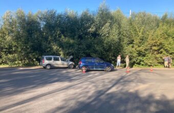 LADA и Hyundai столкнулись в Твери, есть пострадавший