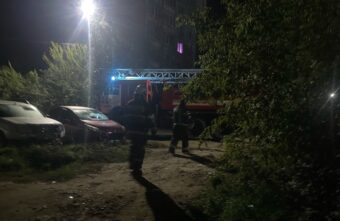 У автовокзала в Твери сгорел бесхозный диван У автовокзала в Твери сгорел бесхозный диван