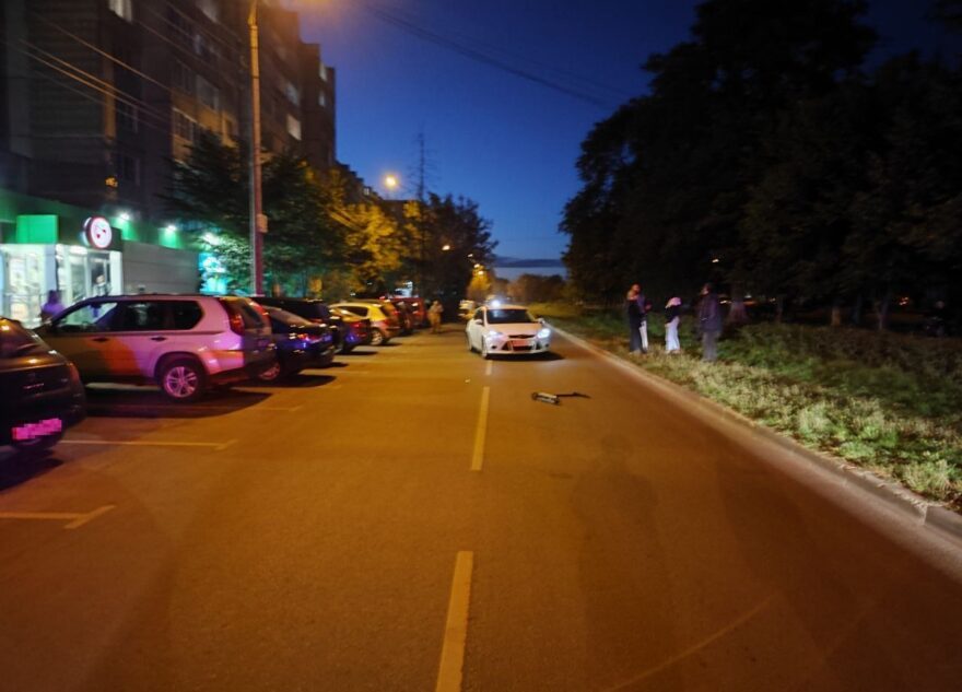 7-летний самокатчик попал под колёса "Форда" в Твери