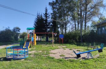Две новые детские площадки установили в Тверской области