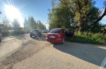 15-летний подросток пострадал в столкновении "Ниссана" и "Шевроле" в Твери