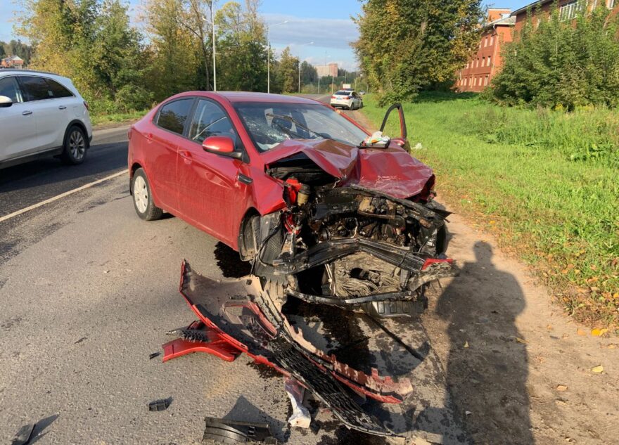 7-летняя девочка пострадала в столкновении Kia и Audi в Тверской области 7-летняя девочка пострадала в столкновении Kia и Audi в Тверской области