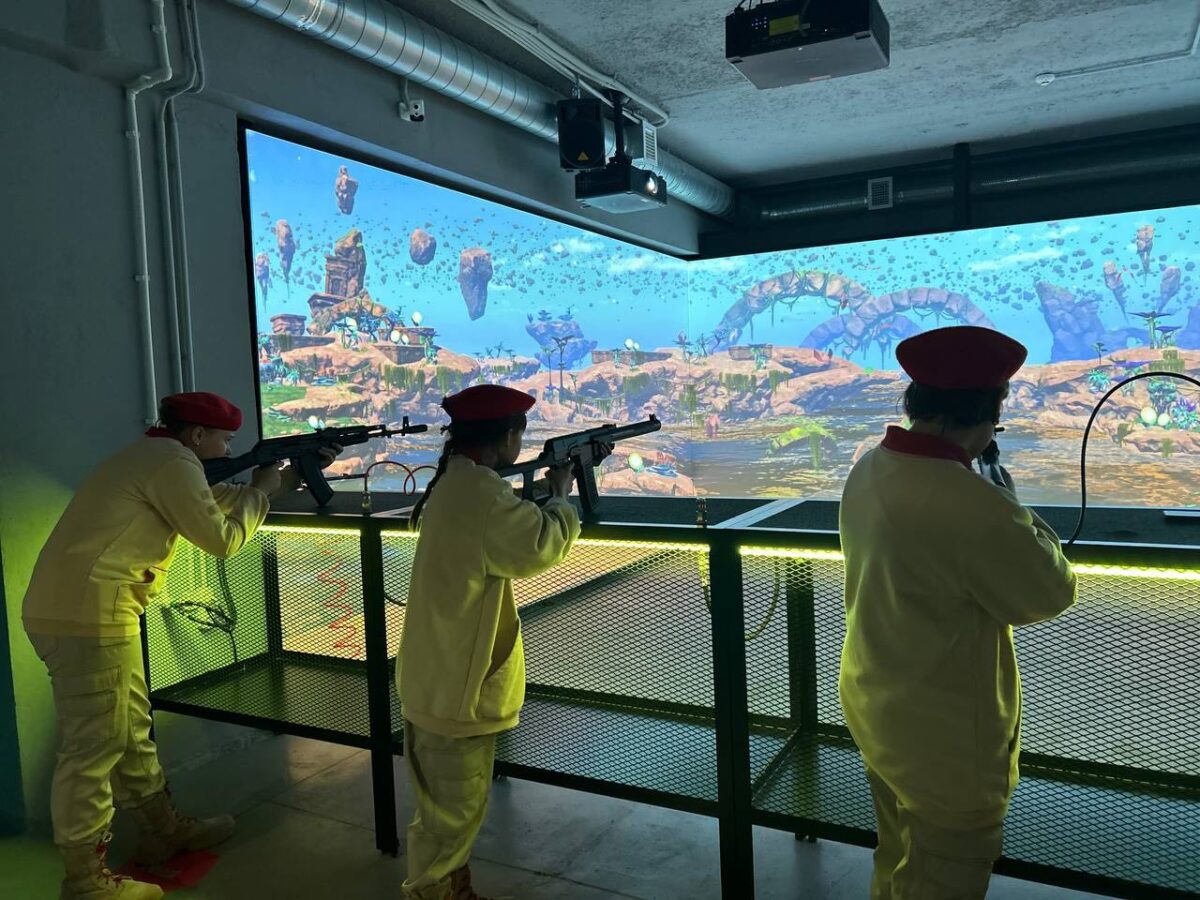 Юнармейцы Тверской области практикуются в стрельбе на безопасном оружии