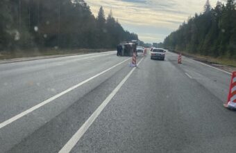 На трассе в Тверской области перевернулся автомобиль