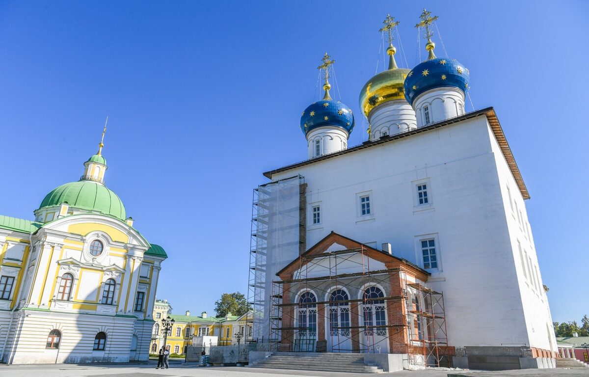 Губернатор Игорь Руденя проводит инспекционную поездку по объектам строительства в Твери