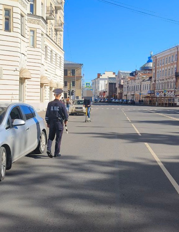В Твери за неделю оштрафовали 19 самокатчиков В Твери за неделю оштрафовали 19 самокатчиков