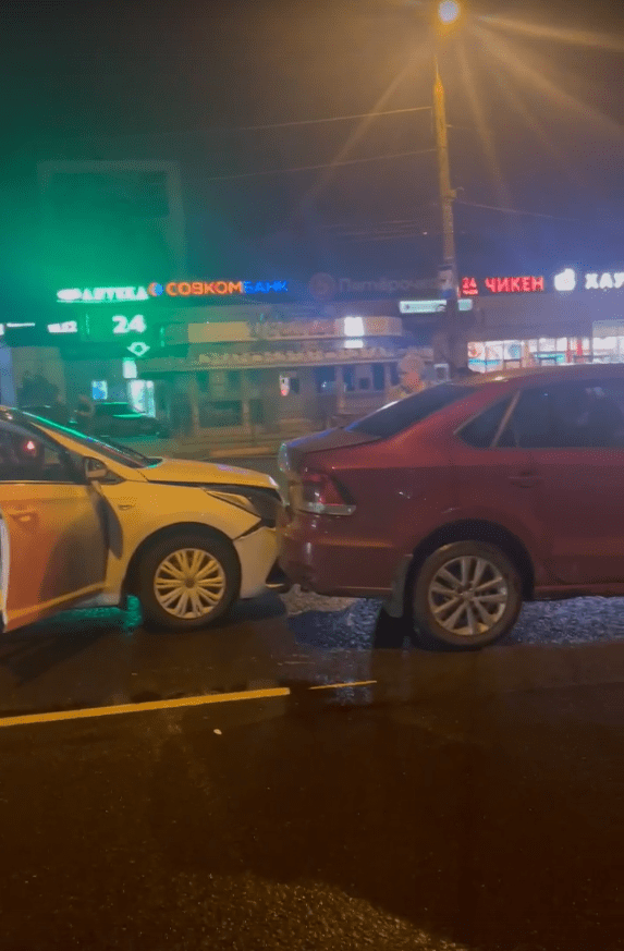 В Твери ищут свидетелей ДТП с участием четырёх автомобилей