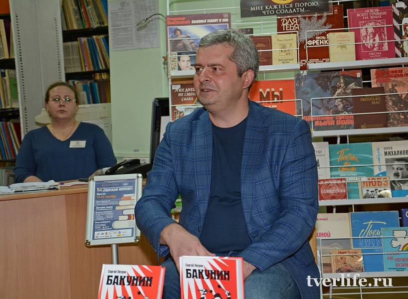 Проза, Поэзия – каждому Своя тема