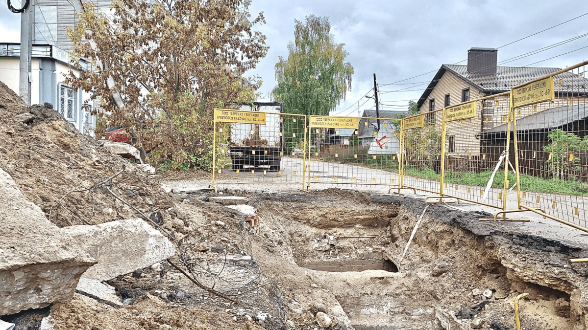 Жители многоэтажки в Твери два месяца живут без горячей воды и боятся остаться без отопления