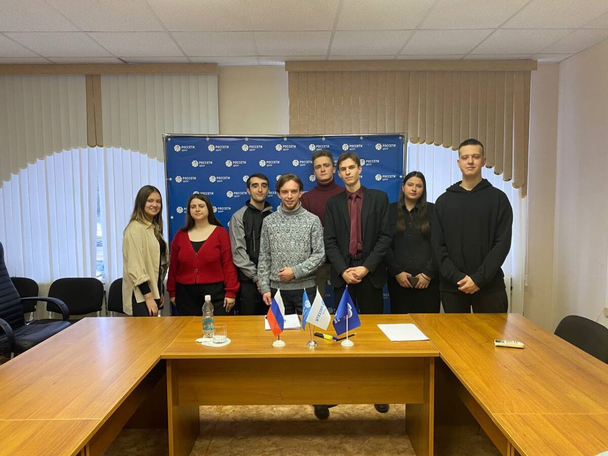 Активисты партии провели круглый стол и поговорили о планах на ближайшее время