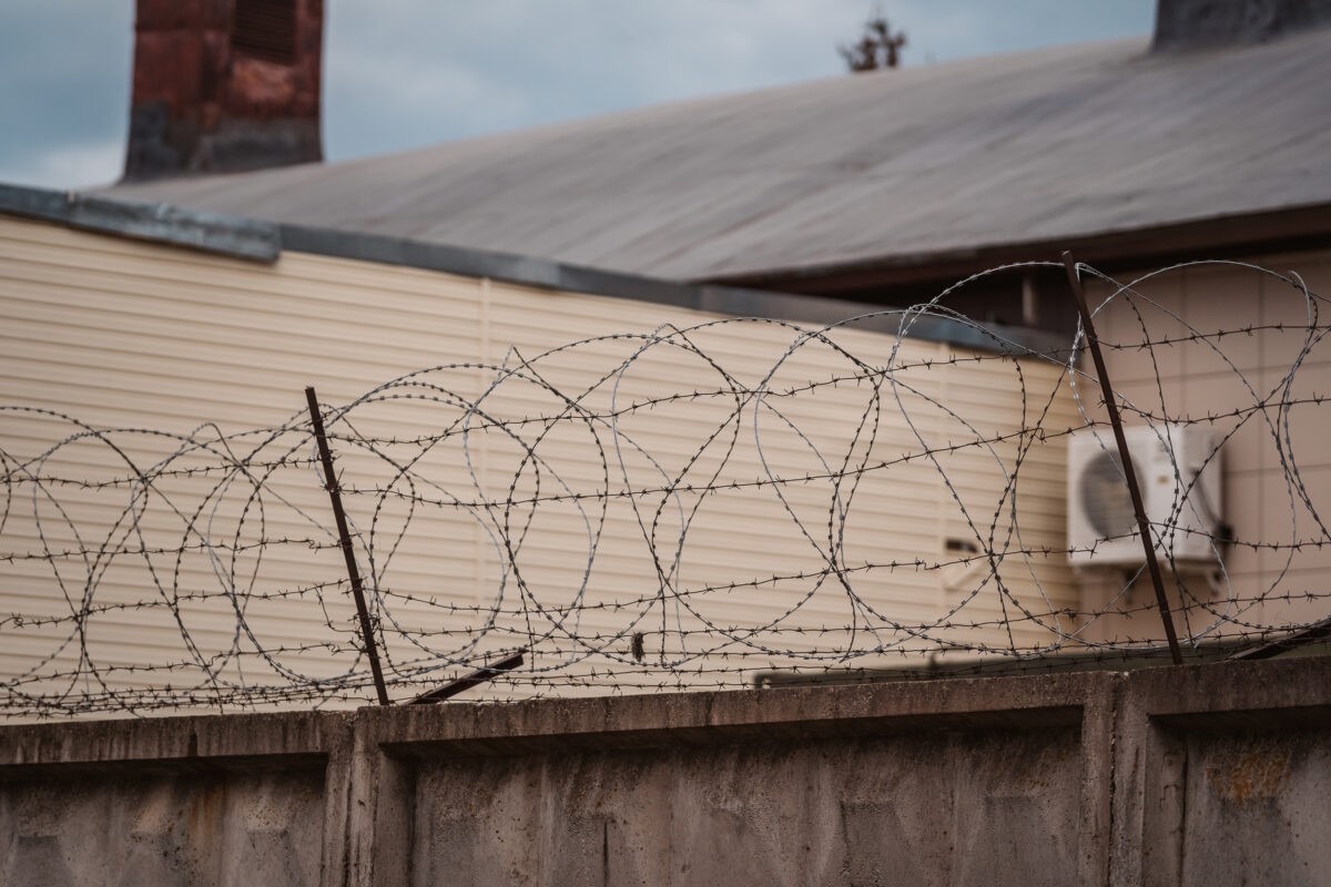 В Тверской области ищут убийцу, сбежавшего из тюрьмы