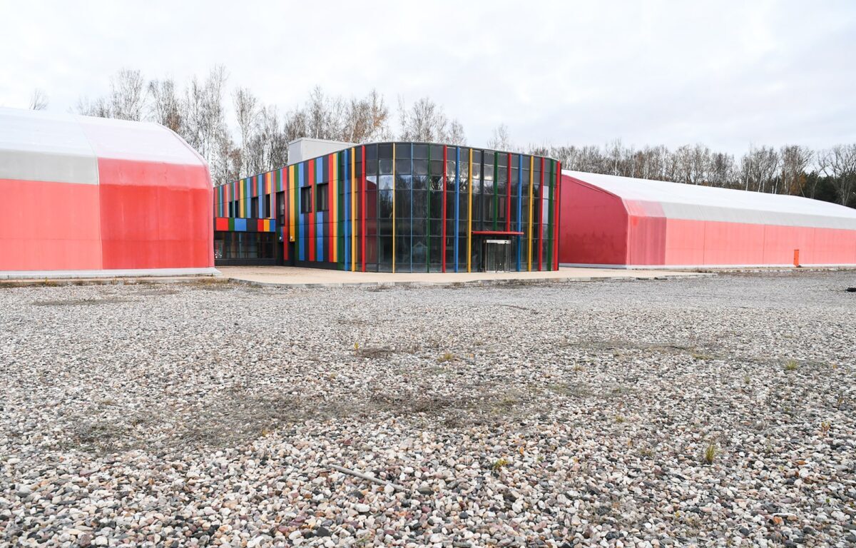 Игорь Руденя в Бежецком округе проинспектировал строительство спорткомплекса «Коралл Арена»