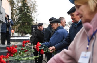 В Твери наградили ветеранов комсомола В Твери наградили ветеранов комсомола