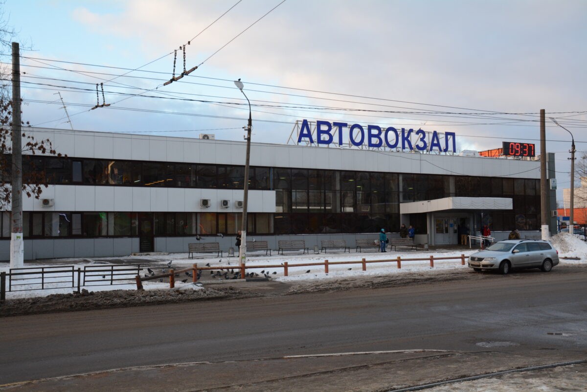 Организацию в Твери заставили убрать бетонные плиты напротив вокзала | ТОП  Тверь новости