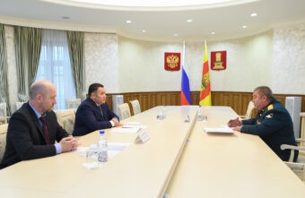 Губернатор Игорь Руденя провёл рабочую встречу с военным комиссаром Тверской области Валерием Зайко
