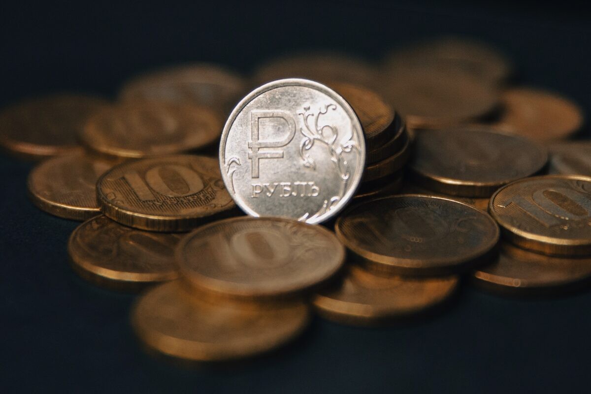 В Центробанке приняли решение повысить ключевую ставку до 15%