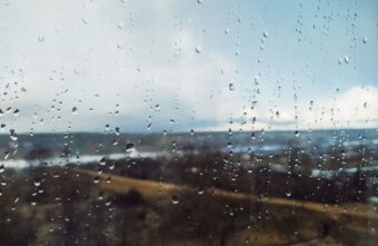 Сильный дождь надвигается на Тверскую область