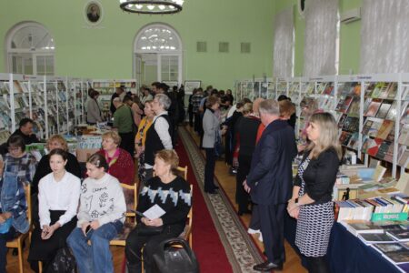 Три дня на «Тверском переплете»: в Твери прошёл масштабный книжный фестиваль Три дня на «Тверском переплете»: в Твери прошёл масштабный книжный фестиваль