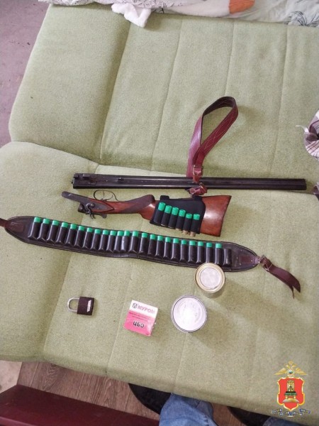 Порох и трава привели жителя Тверской области в руки полиции