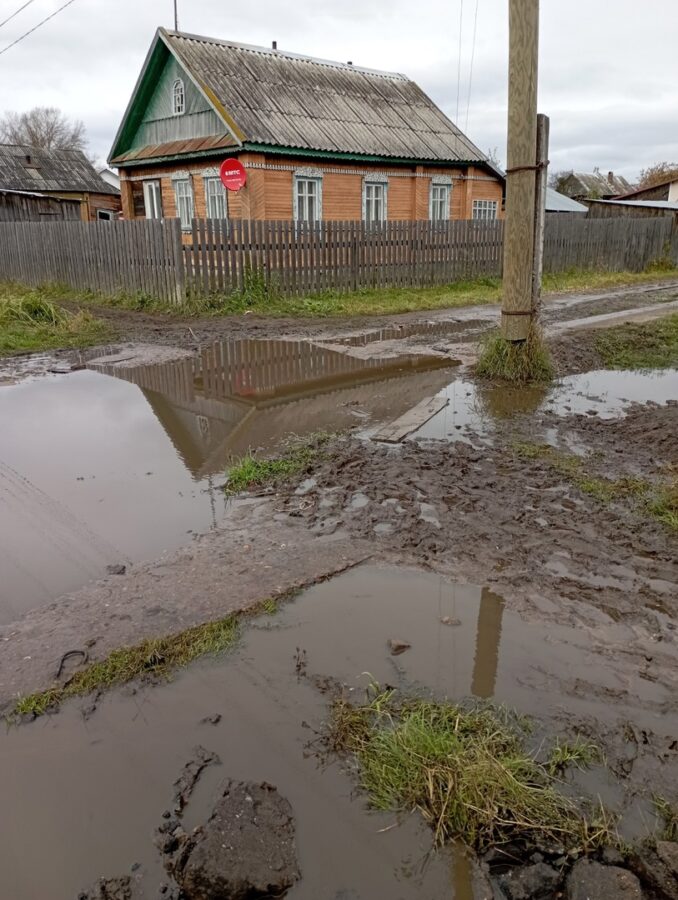 Жители Тверской области пожаловались на ужасную дорогу после ремонта