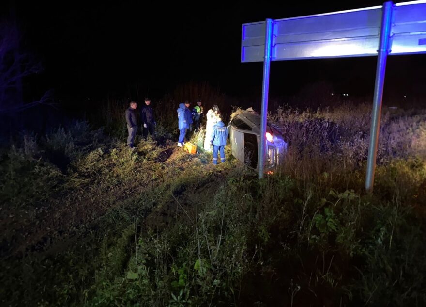 Водитель ВАЗа сбил 18-летнюю девушку на зебре в Тверской области Водитель ВАЗа сбил 18-летнюю девушку на зебре в Тверской области