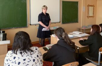 Тверским школьникам рассказали о противодействии экстремизму Тверским школьникам рассказали о противодействии экстремизму