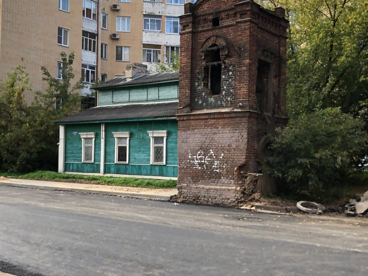 Революционный держим шаг: зачем тверскую улицу назвали в честь швейцарской  деревушки | ТОП Тверь новости